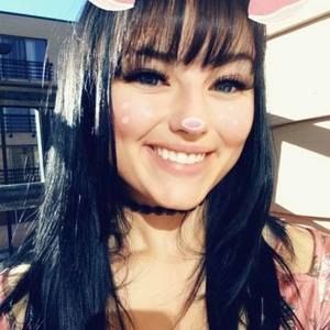 Meet your Posher, Lexie